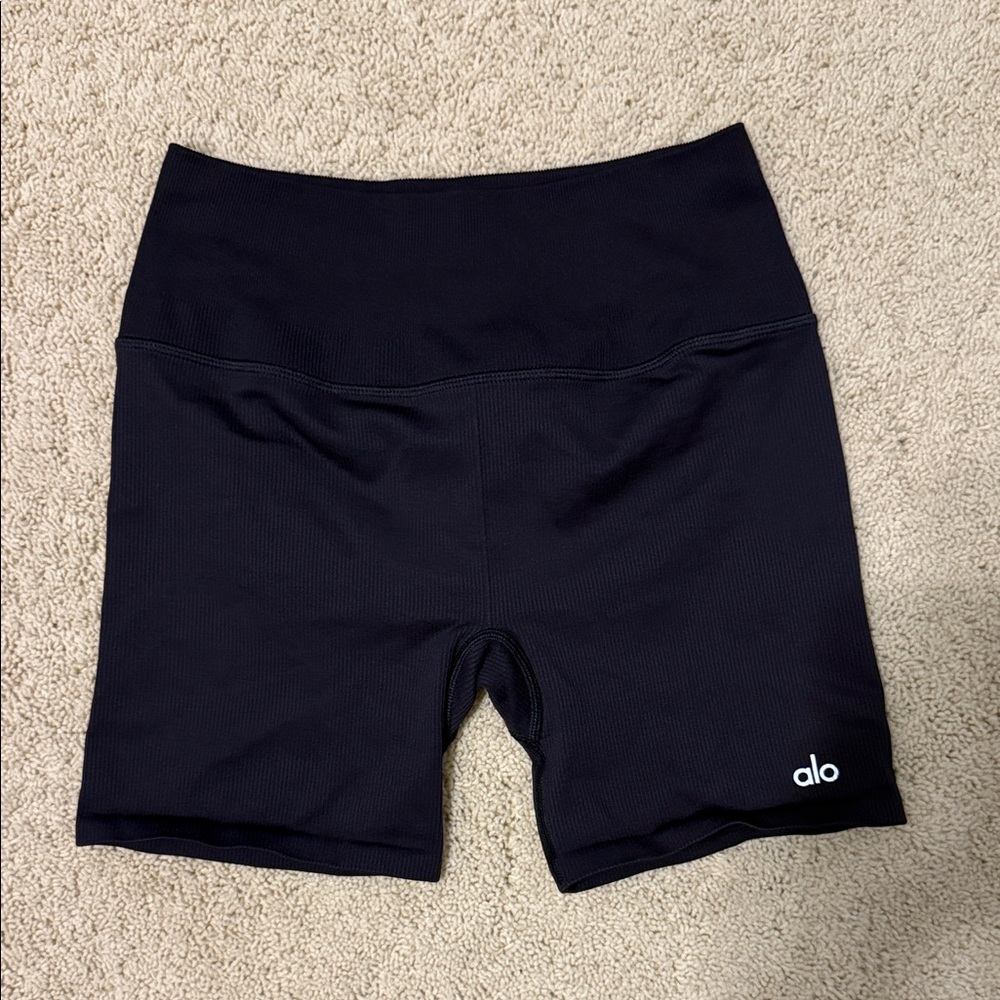 Alo shorts